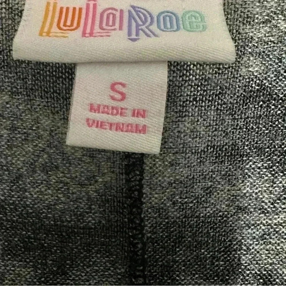 NWT! Small LULUROE Black with Faint White & Blue Abstract Pattern Cardigan - Picture 10 of 10